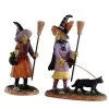 Lemax Spooky Town - Hexen Nacht Ausflug 2er Set -Karneval Universe Verkäufe lemax spooky town figuren witches night out halloween dekoration spooky town figurine 53623 01