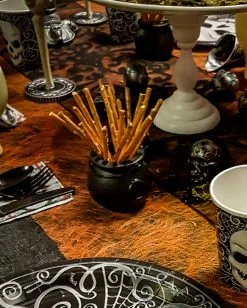 Mini Hexenkessel 12er Packung -Karneval Universe Verkäufe mini hexenkessel halloween hexenkessel trick or treat koerbchen suesses oder saures geschenk kessel 19461 2