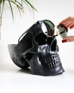 Schwarze Totenschädel Schale 27cm -Karneval Universe Verkäufe schwarze totenkopf schale schwarze totenschaedel schale black skull trinket dish 53491 02